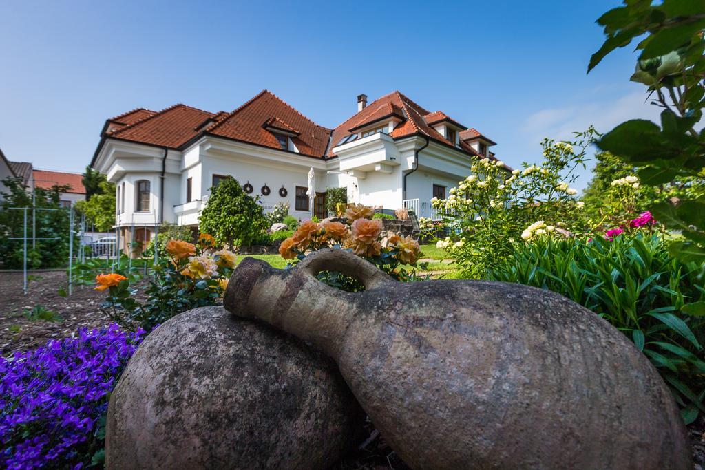 Landhaus Luka Fertőmeggyes Kültér fotó